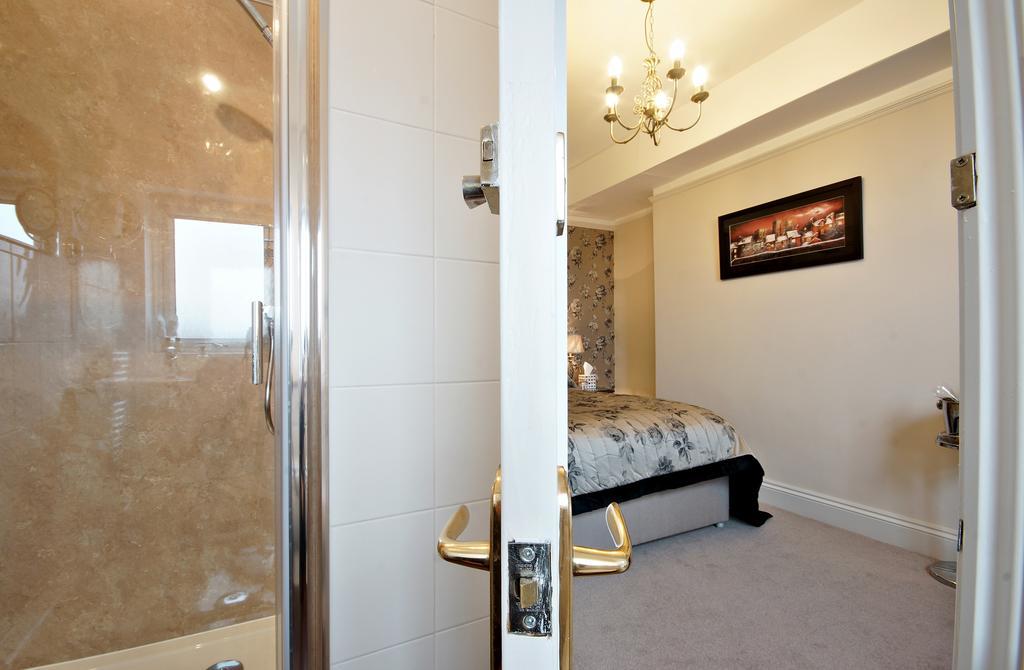 Bronte Guest House York Exteriör bild
